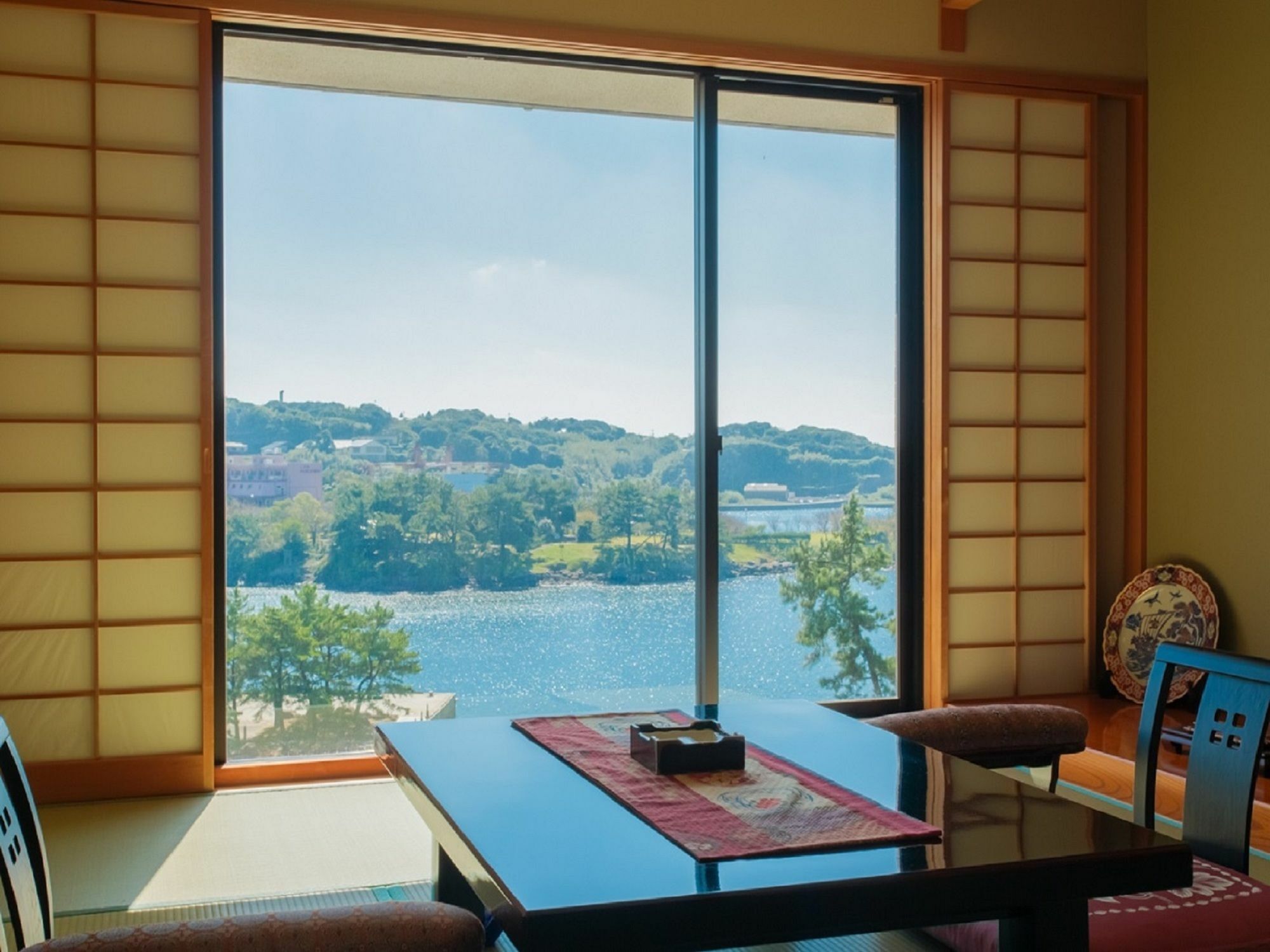 View Hotel Iki Luaran gambar